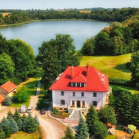 Palac Pozorty Badki Экстерьер фото