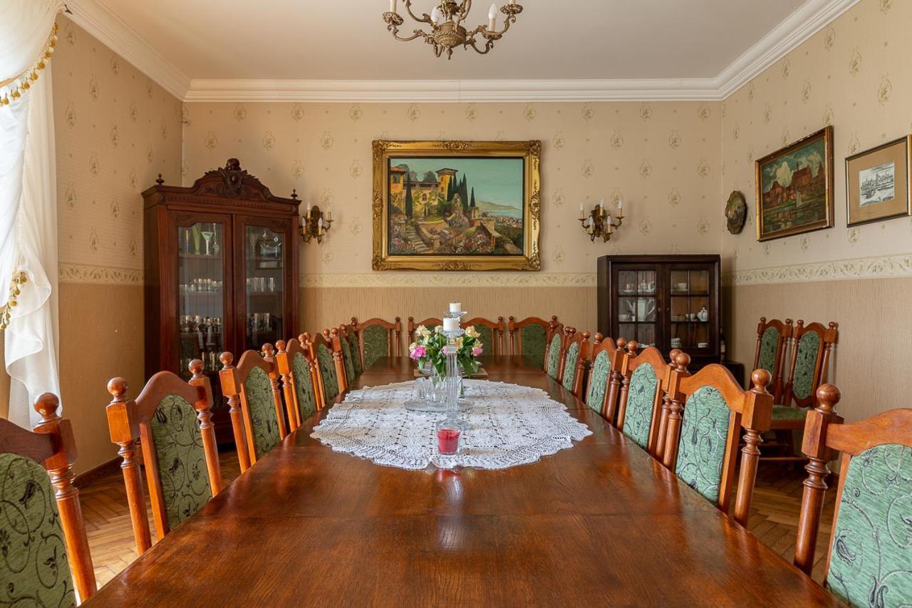 Palac Pozorty Badki Экстерьер фото