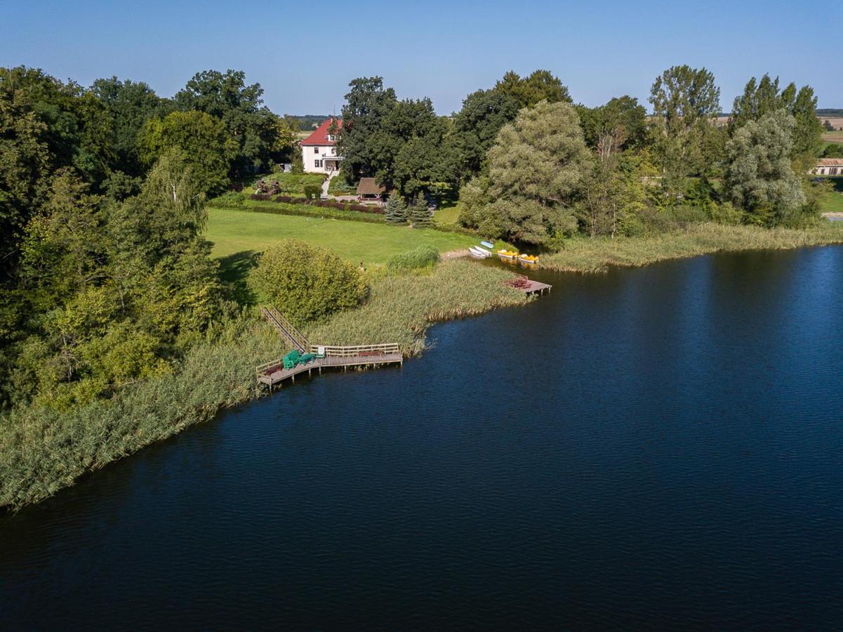 Palac Pozorty Badki Экстерьер фото